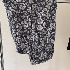 Jessica Simpson Gray and Cream Floral Pants